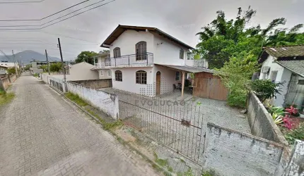 CASA 4 Quartos, 1 Suíte, 2 Vagas - Rio Grande
