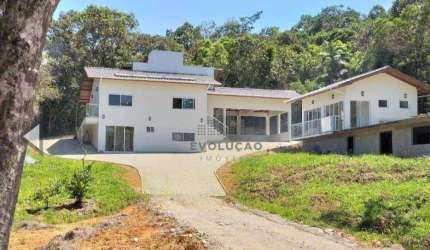 Sitio com 40.000 m² com Casa Alto Padrão em São Pedro de Alcântara SC