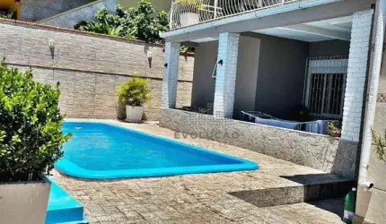 CASA 3 Quartos, 2 Suítes, 2 Vagas - Centro Histórico