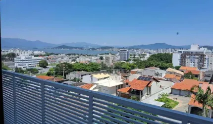 Lindo Apto com vista mar, 03 Dorms (1 Suíte) em Capoeiras - Florianópolis SC