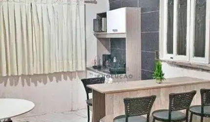 CASA, 5 quartos, 3 Vagas - Forquilhas
