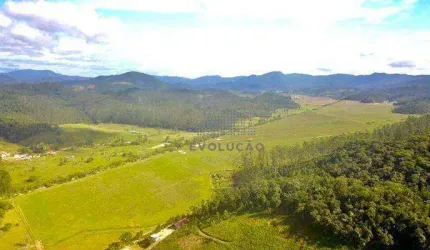 Fazenda a venda, de porteira fechada com 871 hectares, no municipio Canelinha, litoral de Santa Catarina.