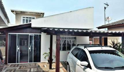 Casa de 114m² com 3 dormitórios e sala comercial de 48m² por R$ 750.000 - Barra do Aririú - Palhoça/SC