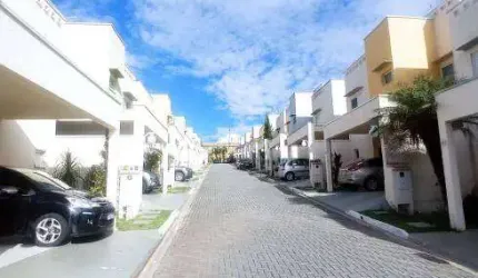 Casa de condomínio para venda na Vila Oliveira