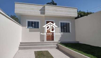 Imperdível! Casa à venda em Araruama-RJ, no bairro Coqueiral: 2 quartos, 1 suíte, 1 sala, 1 banheiro, 1 vaga, 70m².