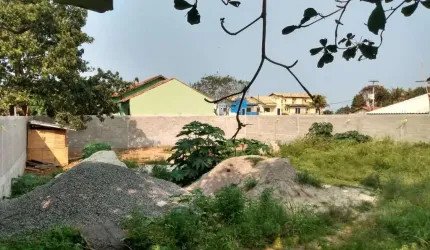 Excelente terreno com 600m², próximo à lagoa e orla da Pontinha, excelente localização.