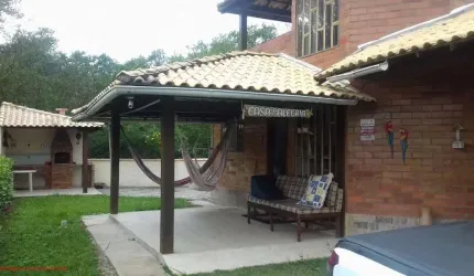Ótima casa a 150m do mar e a 50m da lagos em Praia Seca, composta por: 03 quartos, sendo 01 suíte, 02 banheiros, sala, cozinha