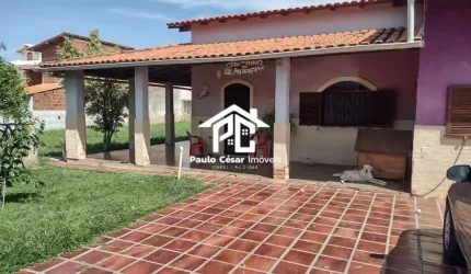 Casa com 02 Quartos sala cozinha banheiro área de serviço varandas garagem anexo varandas com churrasqueira 01 banheiro e 01 quarto. Mais terreno anex