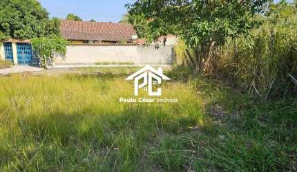 Lote próximo a rodovia, com total de 450m² medindo 15x30. Escritura registrada, tudo ok. Aceita carro como parte de pagamento.