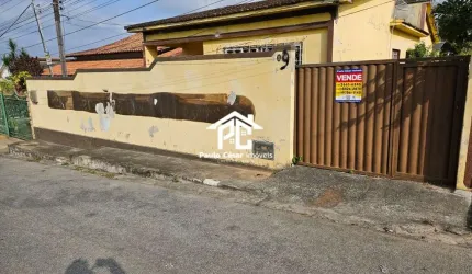 Imperdível casa à venda em Araruama-RJ, Praça da Bandeira: 3 quartos, 1 sala, 1 banheiro, 1 vaga, 144m². Venha conferir!
