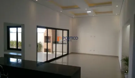 Casa térrea 3 suítes à venda no condomínio Royal Garden em Paulínia/SP