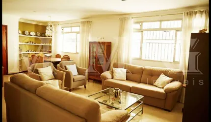 Apartamento, 4 dormitórios, 2 vagas, espaçoso no coração da Vila Mariana