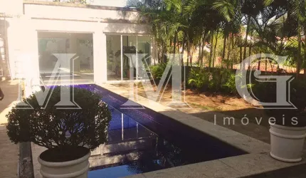 Excelente  sobrado de uso misto 470 m2  4 suítes , 4 salas ,5 vagas , próximo o Pacaembu