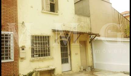 Sobrado de vila 75 m2 , 2 dormitórios, 1 vaga de garagem , próximo o balneário