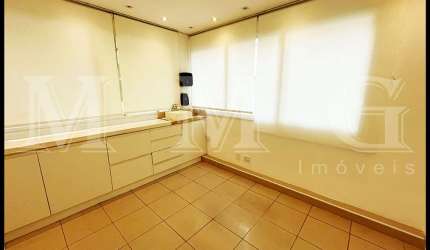 Conjunto comercial, 3 salas , 2 banheiros, uma vaga