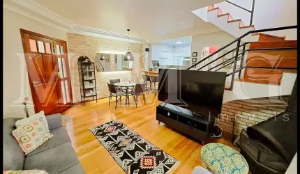 Casa em condomínio fechado, rua tranquila, próximo ao metrô .