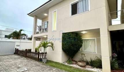 Casa em condomínio duplex em Miragem  -  Lauro de Freitas