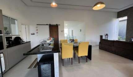 Casa em Condomínio Aphaville - 3 Suítes por R$ 1.490.000