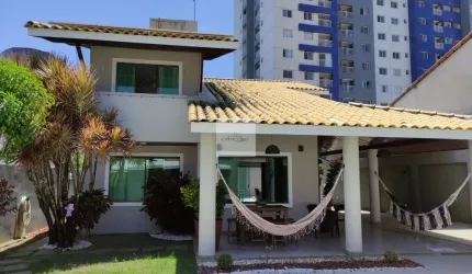 Casa em Buraquinho  -  Lauro de Freitas