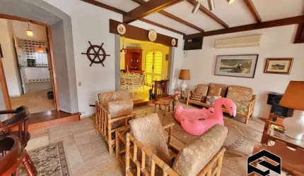 SOBRADO EM LOCALIZAÇÃO PRIVILEGIADA, APENAS 80M DO MAR, PRÓXIMO AQUÁRIO!