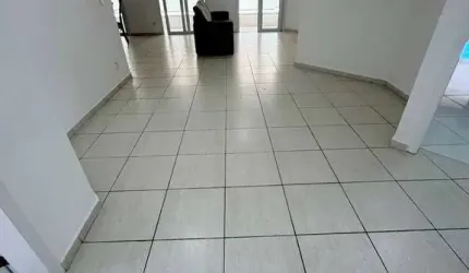 AMPLA COBERTURA, PRÓXIMO AO MAR!