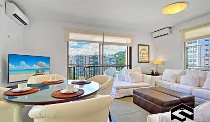 04 DORMITÓRIOS E VISTA INCRÍVEL AO MAR NA PRAIA DE PITANGUEIRAS!