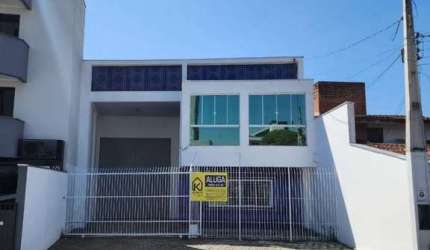 Locação - Galpão no bairro Vila Operária