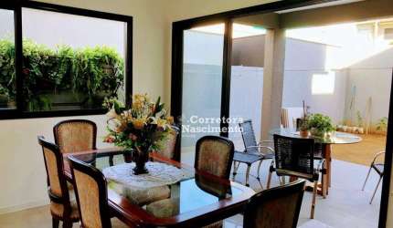 Casa com 3 dormitórios à venda, 212 m² por R$ 1.300.000,00 - Condomínio Golden Park - Jacareí/SP