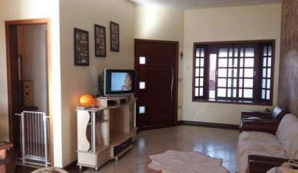 Casa com 3 dormitórios à venda, 170 m² por R$ 450.000,00 - Parque Santo Antônio - Jacareí/SP
