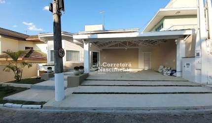 Casa com 3 dormitórios, 250 m² - venda por R$ 1.450.000,00 ou aluguel por R$ 6.971,00/mês - Jardim Coleginho - Jacareí/SP
