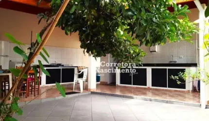 Casa com 3 dormitórios à venda por R$ 480.000 - Centro - Jacareí/SP