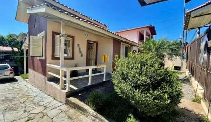 Casa à venda no bairro Desvio Rizzo - Caxias do Sul/RS