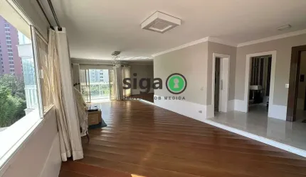 Apartamento  na Vila Andrade, 4 quartos, 2 suítes, 200m², São Paulo