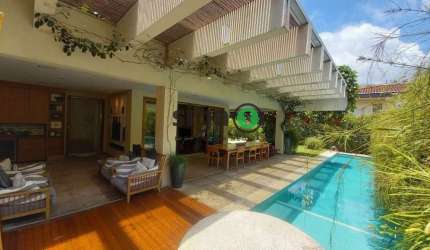 Casa em Condomínio a venda na Cidade Jardim com 4 quartos