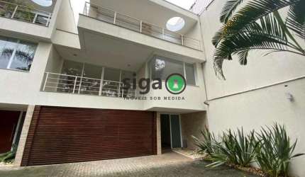 Casa em condomínio fechado com 425 m² e 4 suítes - Brooklin Paulista