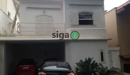 Casa Espaçosa e Sofisticada em Condomínio Completo! Jardim Ampliação