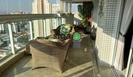 Apartamento 225 m2, 4 quartos, 6 vagas no Tatuapé