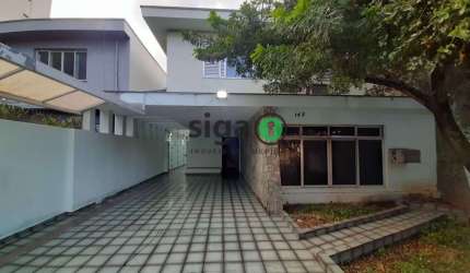 Sobrado Residencial - 276m², 8 quartos (4 Suítes) e 2 Vagas de em Campo Belo!!!!
