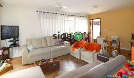 Sobrado 4 Quartas com 2 suítes, 4 vagas de garagem, 250m², venda e locação Campo Belo