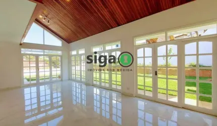 Casa Reformada à Venda ? 300m², Terreno Amplo, Acabamento de Alto Padrão e Localização Privilegiada