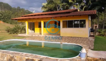 Chácara em Meio a Natureza com Lagoa, Piscina e Terreno de 1.600m² à venda em Tijucas/SC