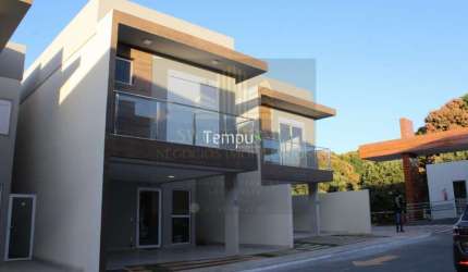 Sobrado de luxo em Condomínio4 suites plenas em frente ao Pq. Cascavel