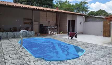 Casa em Jardim Helvécia, 3 quartos 1 suíte, com piscina, Aparecida de Goiânia/GO