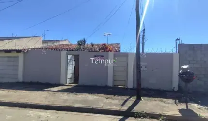 Casa 3 quartos 1 suíte, 441 m² terreno, 185 m² construído, em Cardoso Continuação, Aparecida de Goiânia/GO