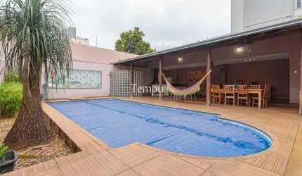 Sobrado de 421m² à venda no bairro Jardim América - Goiânia/GO