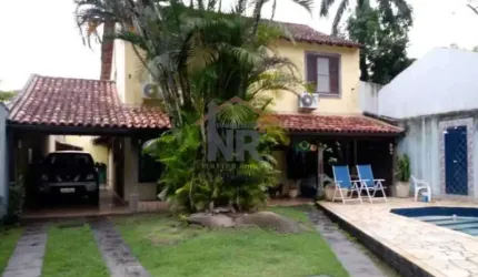 Casa em condomínio fechado com 5 quartos à venda na Rua Capitu, Jacarepaguá, Rio de Janeiro, 336 m2 por R$ 1.600.000