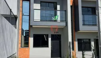 Sobrado com 2 dormitórios à venda, 67 m² por R$ 319.000,00 - Marechal Rondon - Cachoeirinha/RS