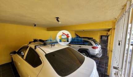 Casa grande com 2 dormitórios, edícula de 4 cômodos e 3 vagas na garagem no Jardim Selma!
