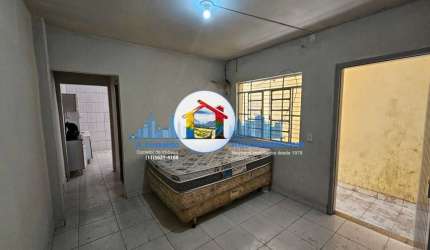 Casa térrea com 1 dormitório, sala e cozinha em Americanópolis