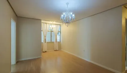 Apartamento de 80 m²semi mobiliado, 3 dormitórios e 1 suíte no Centro Histórico
